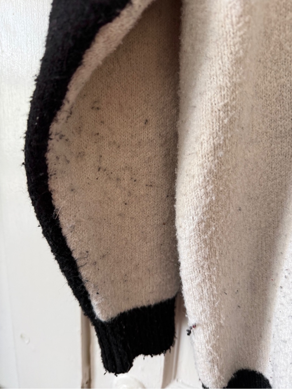 Modern Black and Cream Colorblock V-Neck Cardigan LUNA IVY size medium - Picture 8 of 10